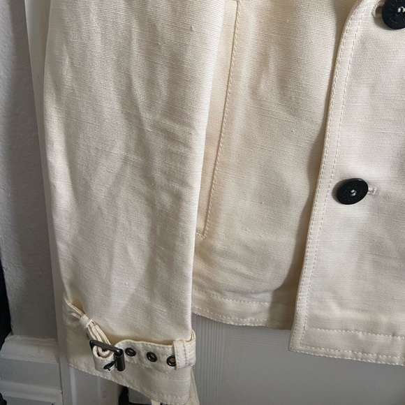 Burberry Women’s Jacket - Picture 6 of 16